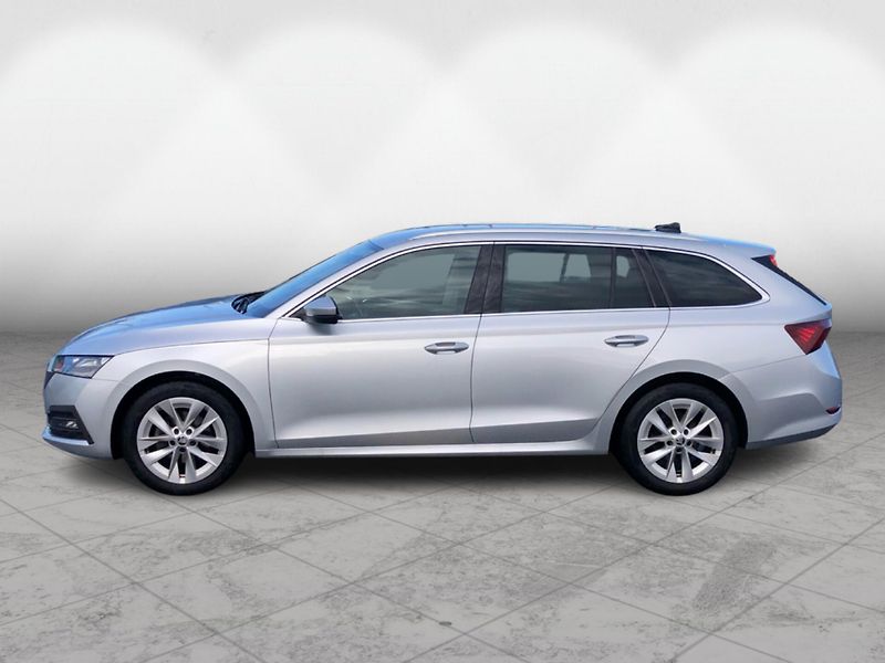 Škoda Octavia 2,0TDi 110kW STYLE DSG - fotka 3 z 29
