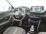 Peugeot 2008 (2022) Allure 1.2 PureTech, Automat - náhled 7