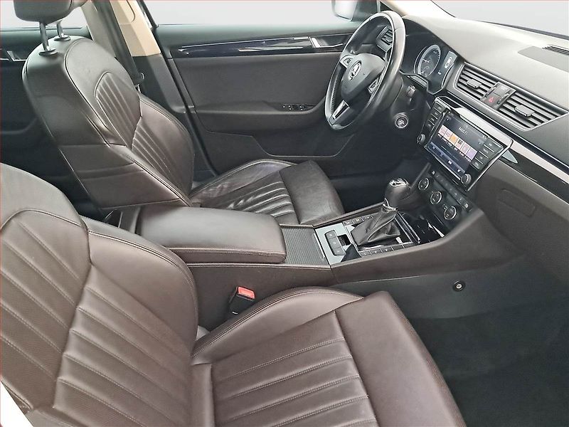 Škoda Superb (2016) 2.0 TDI, 4X4, Automat - fotka 9 z 18