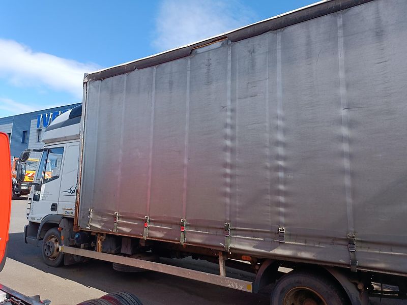Iveco Eurocargo ML75E16 valník+plachta - fotka 2 z 16