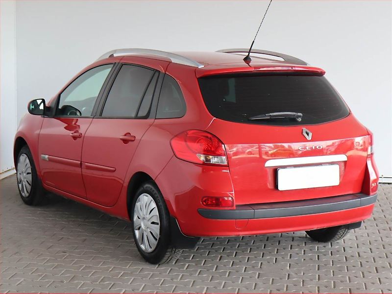 Renault Clio (2012) 1.2 16V , po STK, oblíbený vůz - fotka 4 z 13
