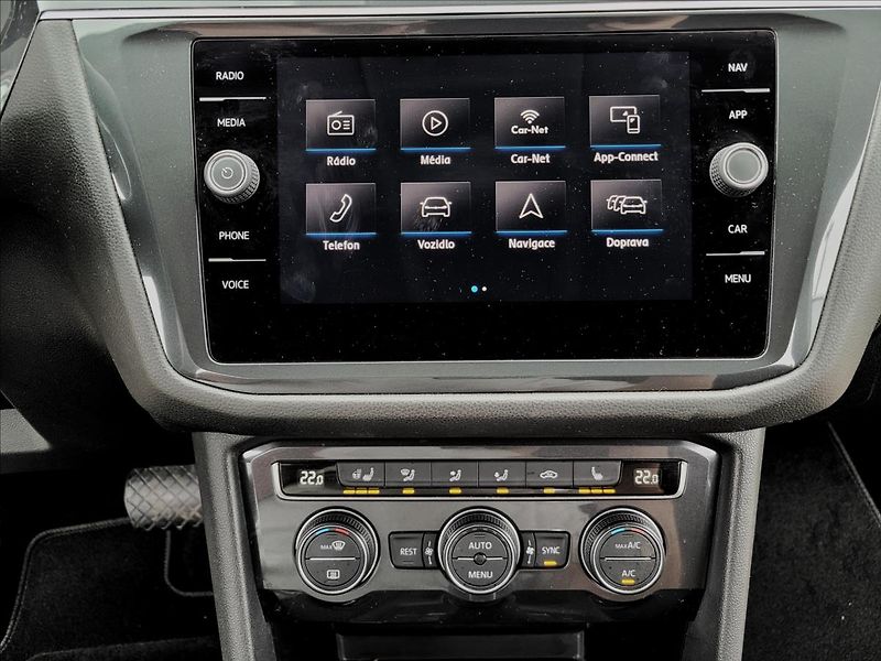 Volkswagen Tiguan Allspace 1,5 Tsi,dsg,navi,klima,výhřev - fotka 31 z 48