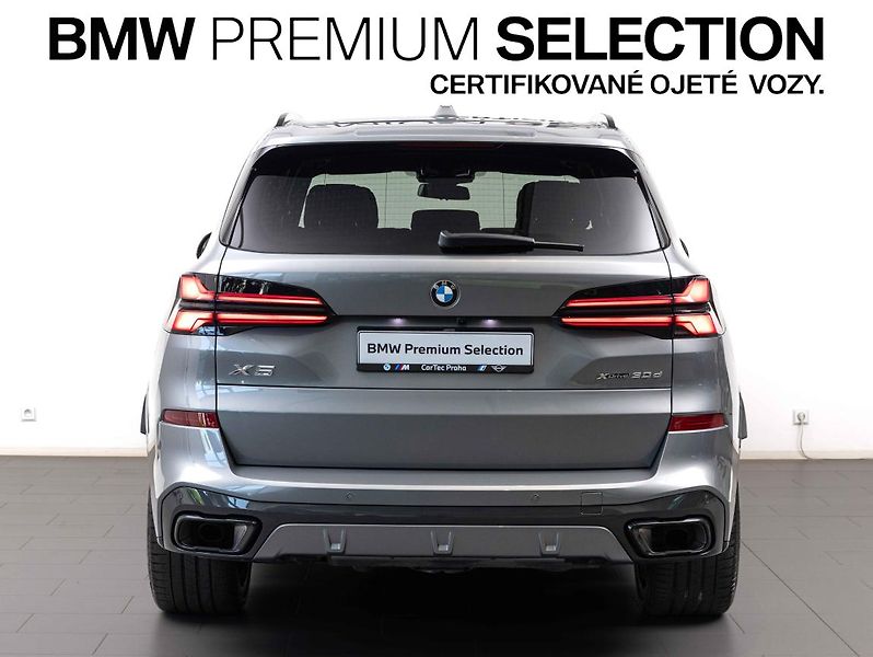 BMW X5 xDrive30d - fotka 3 z 23