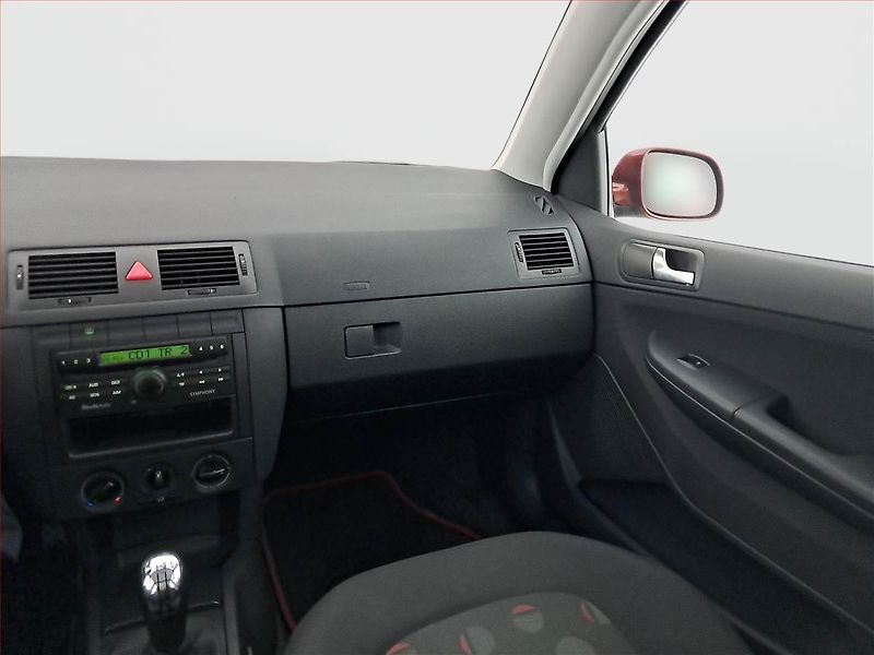 Škoda Fabia (2003) Comfort 1.2 12V, Serv.kniha - fotka 8 z 16