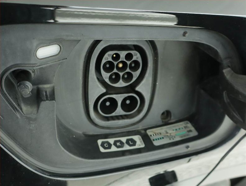 Volkswagen ID.4 (2022) Pro Perf. (82 kWh), SoH 93% - fotka 17 z 18