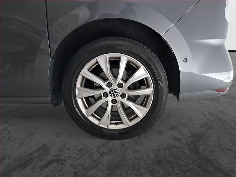Volkswagen Multivan (2022) Style 2.0 TSI, ČR, DPH - fotka 15 z 22
