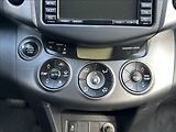 Toyota RAV4 2,0 158PS  Life A/T 4x4 - náhled 26