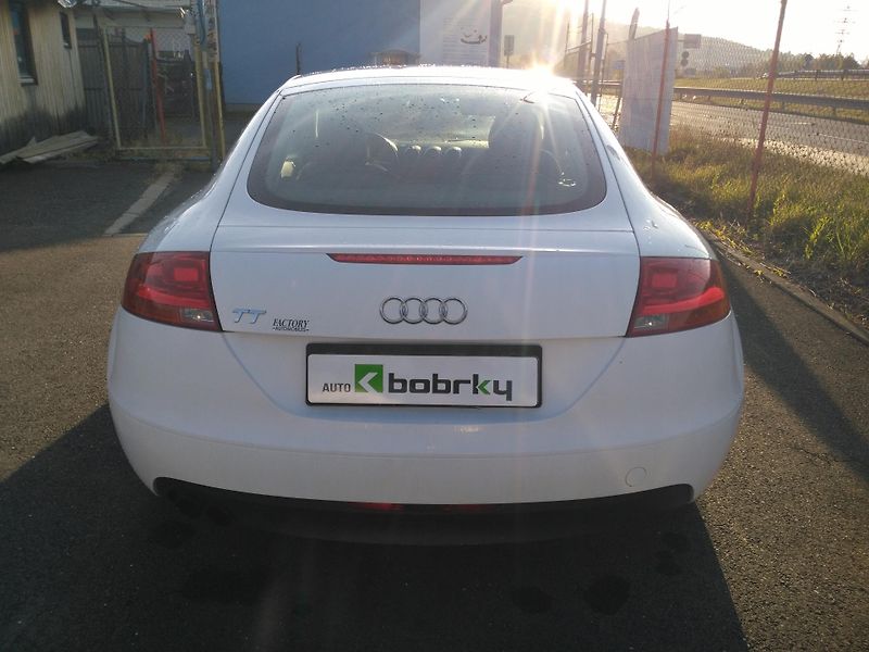 Audi TT 2,0 TFSI /147 kW/ - fotka 27 z 27