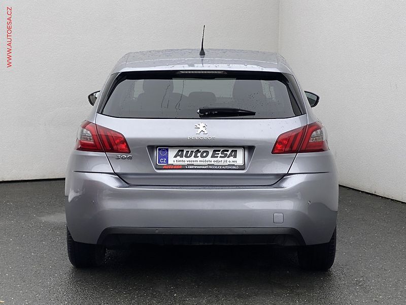 Peugeot 308 (2018) 1.2PT, Style, AT, navi - fotka 5 z 18