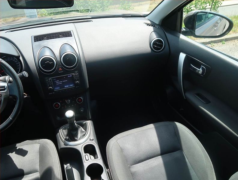 Nissan Qashqai (2012) 1.6 dCi, Serv.kniha, Navi - fotka 8 z 18