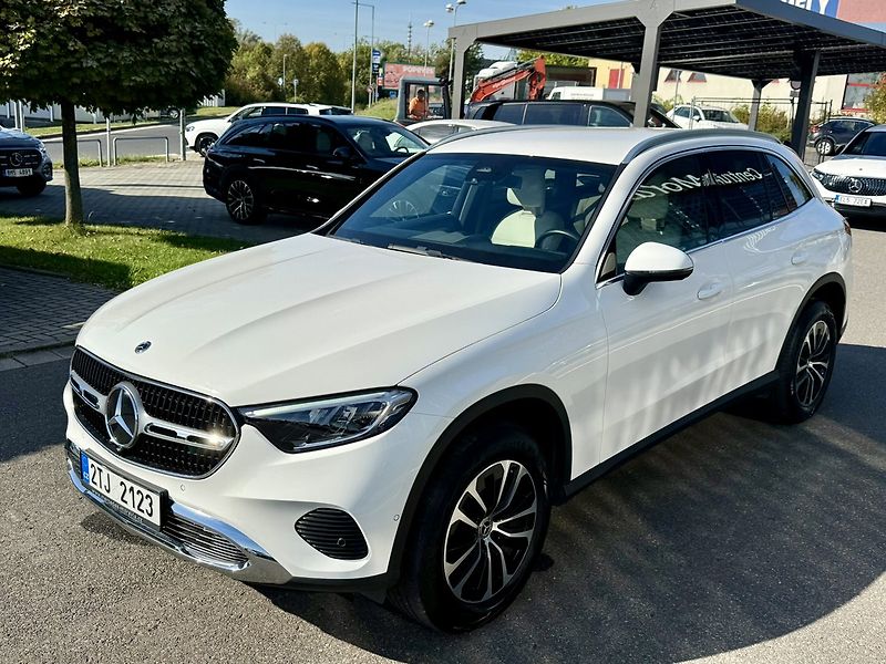 Mercedes-Benz GLC (2023) 220 d 4MATIC SUV - fotka 42 z 44