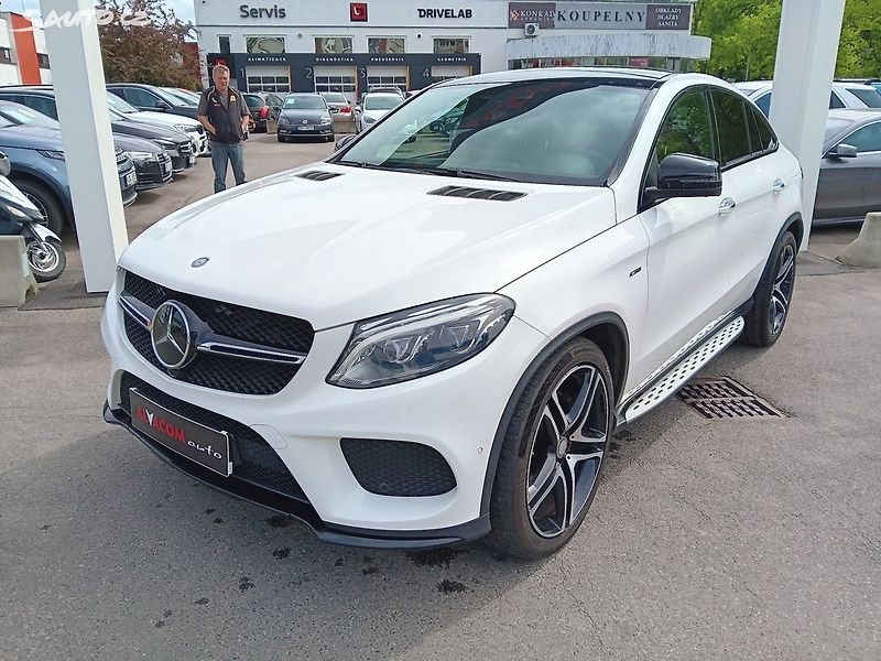 Mercedes-Benz GLE COUPE 450 AMG 3.0 270kW - fotka 2 z 36