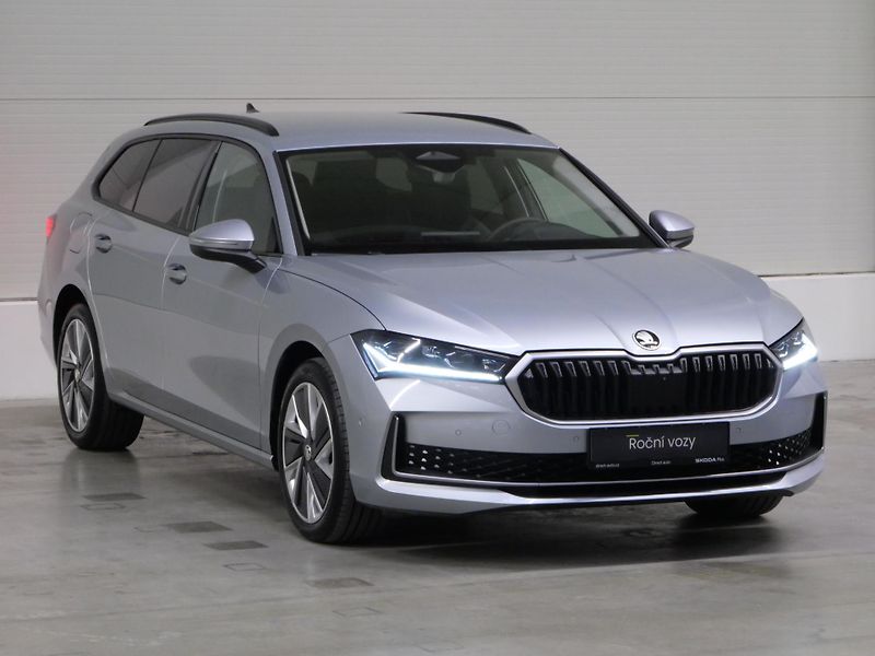 Škoda Superb - fotka 8 z 28