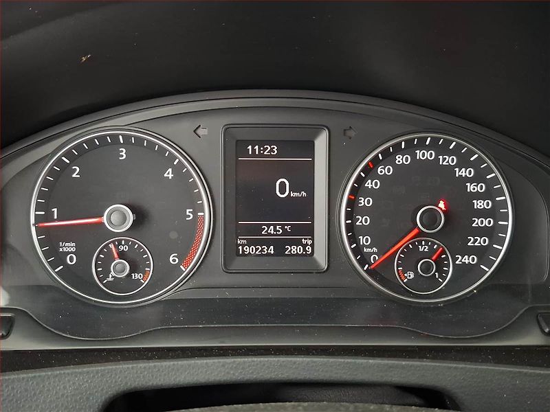Volkswagen Multivan (2013) BlueMotion 2.0 TDI - fotka 10 z 16