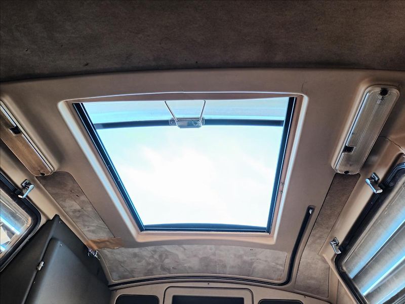 Volkswagen Caravelle 1,9 i,T3 Westfalia,SPRCHA,WC, - fotka 27 z 49