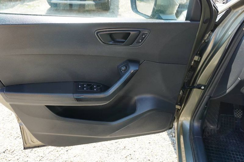 Seat Ateca (2017) 1,6 - fotka 10 z 34