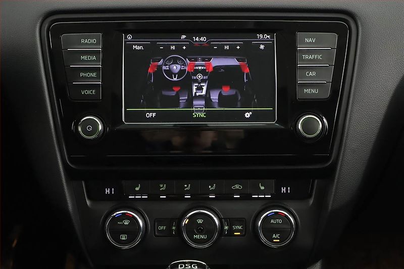 Škoda Octavia (2016) 1.6 TDI, Automat, Navi - fotka 15 z 18