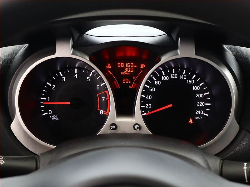 Nissan Juke (2016) 1.6 i, ČR,1.maj, Serv.kniha - fotka 9 z 14