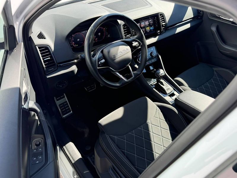 Škoda Karoq SportLine 2,0TDI 110 kW 7° DSG - fotka 6 z 42