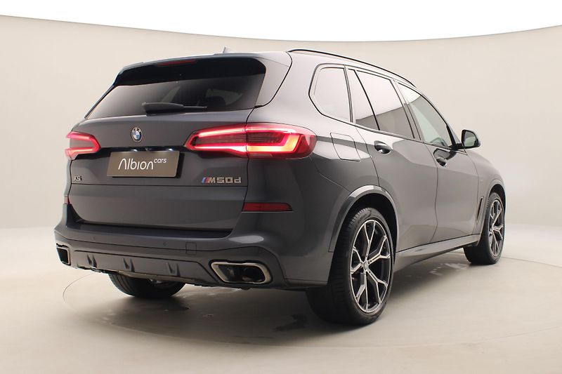 BMW X5 M50D xDrive CZ AUT REZERVACE - fotka 12 z 123