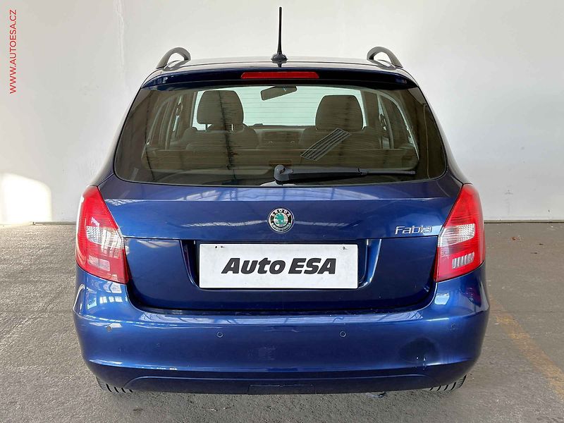 Škoda Fabia (2012) 1.2 tsi, ČR, autoAC - fotka 5 z 15
