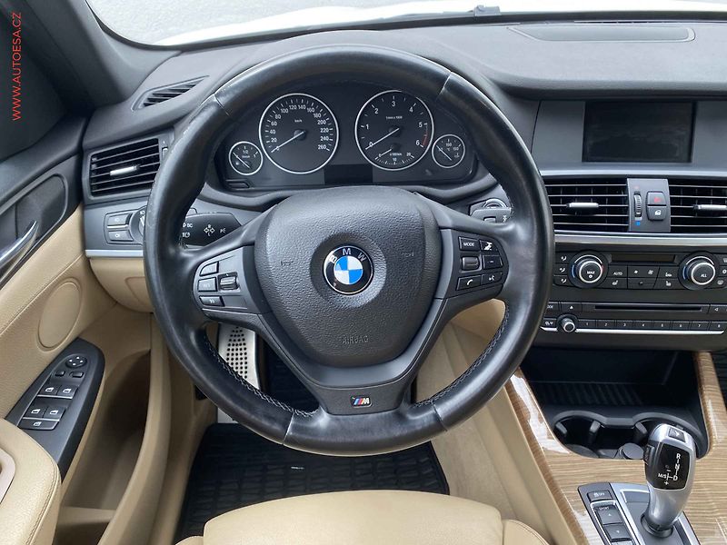 BMW X3 (2012) 3.0 D xD, ČR, servis.kniha - fotka 11 z 18