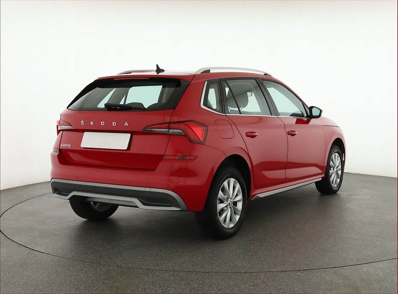 Škoda Kamiq (2021) Style 1.0 TSI, Automat - fotka 5 z 19