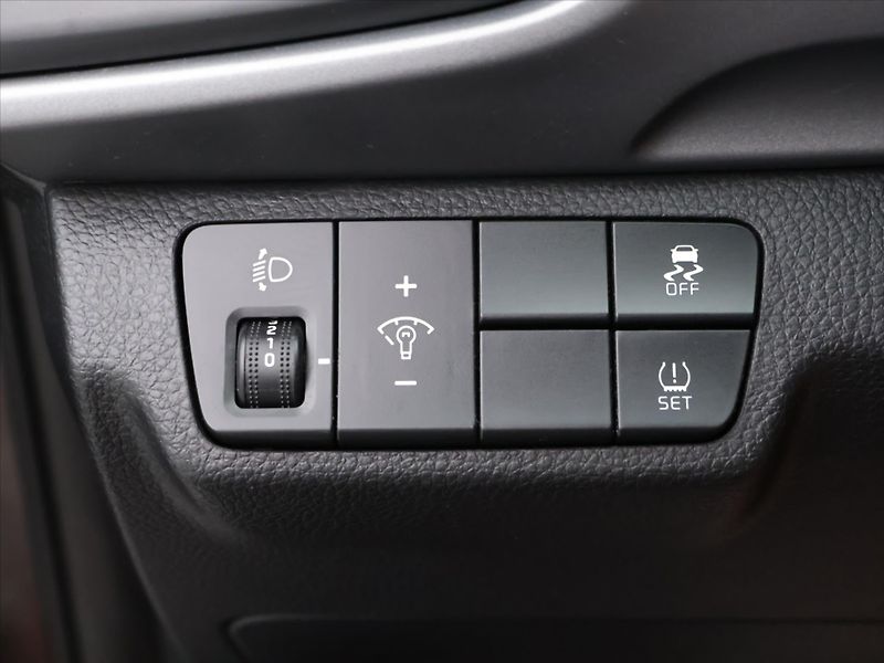 Kia Stonic 1,3 CVVT 61kW CZ Comfort - fotka 16 z 33