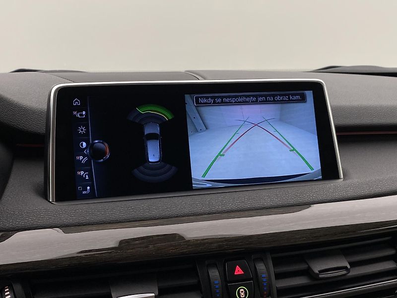 BMW X5 XDRIVE 30d AUT CZ - fotka 60 z 65
