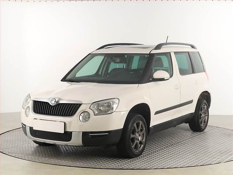 Škoda Yeti (2012) 2.0 TDI, Park. senzory - fotka 2 z 16