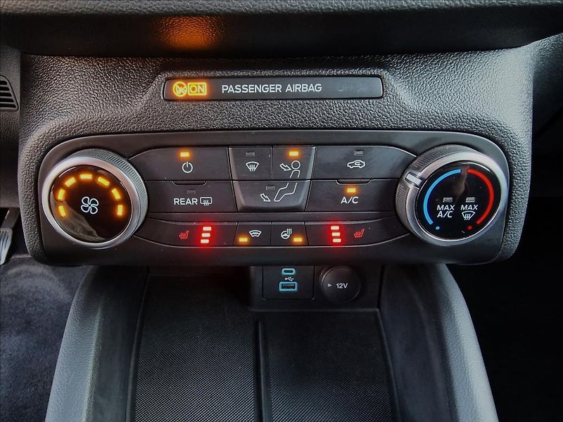 Ford Focus 1.5 Ecoblue Trend Edition,ČR - fotka 31 z 47