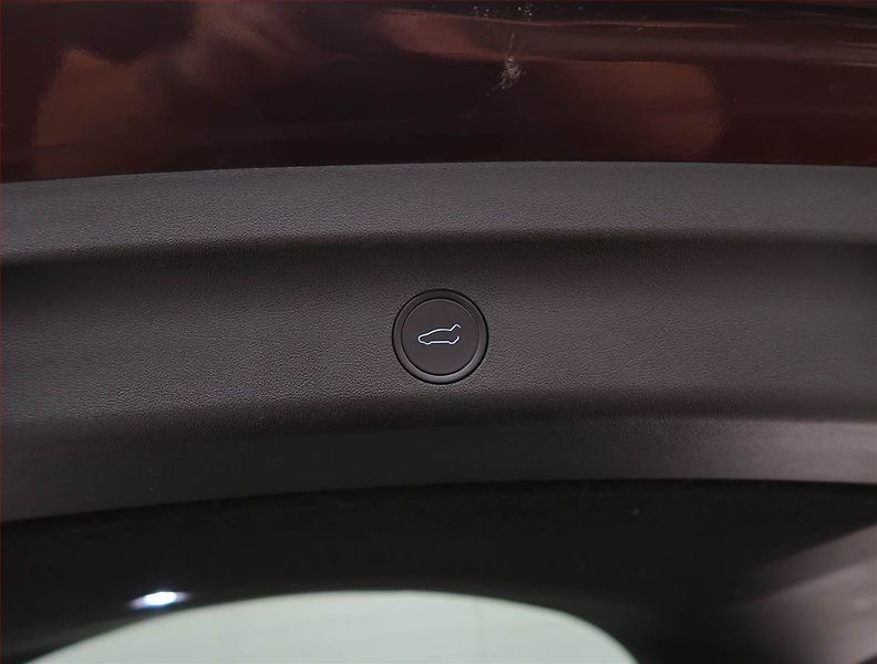 Tesla Model Y (2023) Long Range AWD 79kWh, SoH 94% - fotka 29 z 33