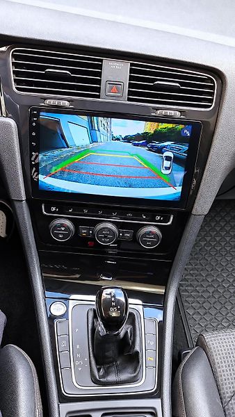Volkswagen Golf (2013) VII, 1.4 TSI, 103 kW - fotka 15 z 27