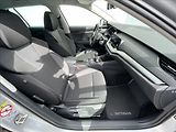 Škoda Octavia 2,0 TDI Combi Ambition Plus KE - náhled 18