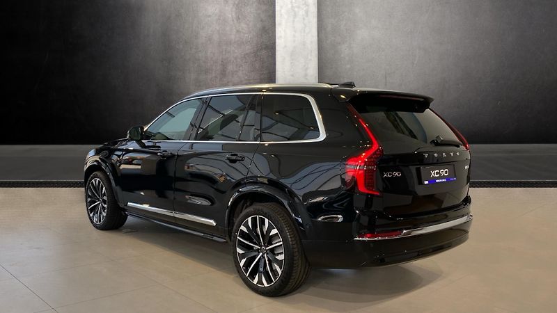 Volvo XC90 (2026) ULTRA BRIGHT, B5 AWD, 184+10 k - fotka 4 z 15