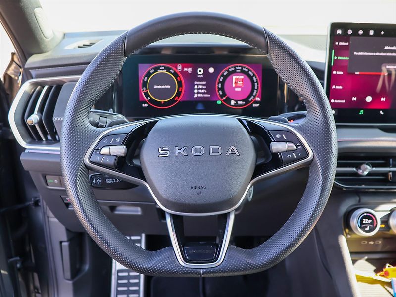Škoda Kodiaq 2,0 TDI 4x4 DSG Sportline - fotka 19 z 40