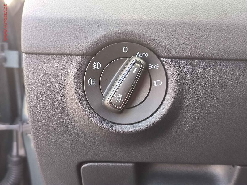 Škoda Octavia (2019) 1.6TDi, ČR, Style - fotka 18 z 22