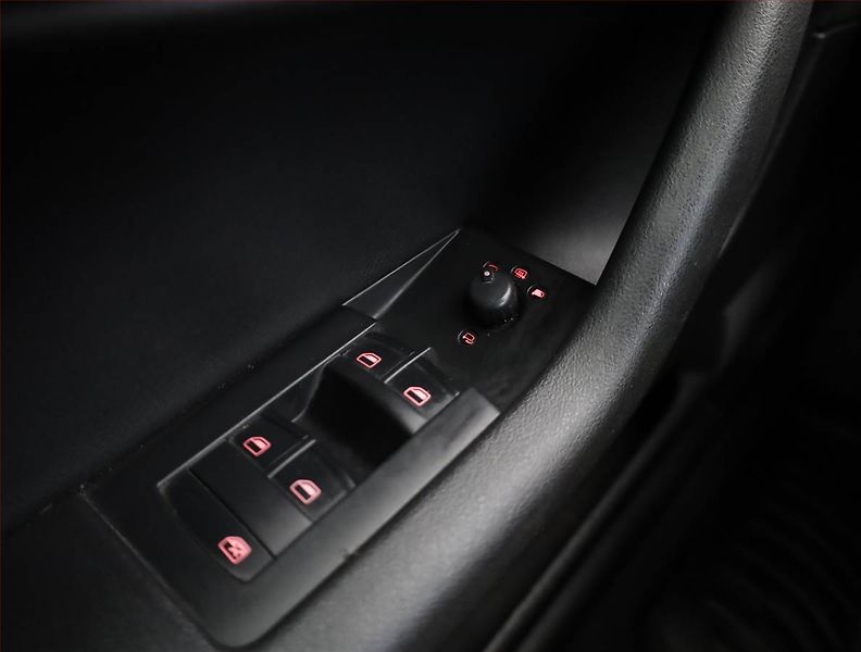 Audi A3 (2010) 1.6 TDI, Serv.kniha - fotka 11 z 12