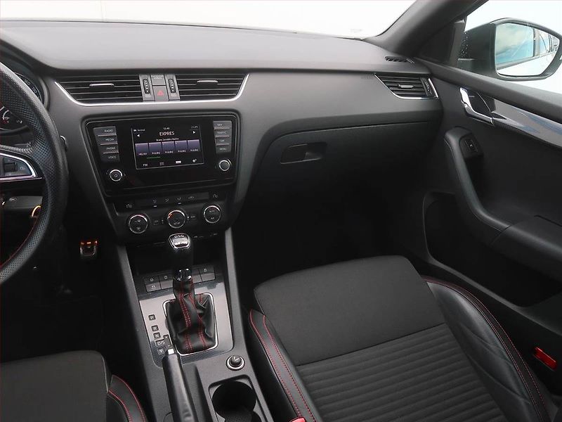 Škoda Octavia (2014) RS 2.0 TDI, Automat, Kůže - fotka 8 z 16