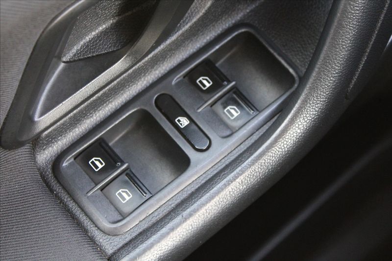 Škoda Roomster 1,2 TSI  NAVIGACE,STYLE - fotka 17 z 24
