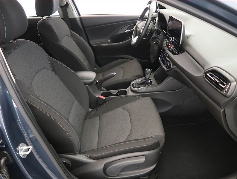 Hyundai i30 (2021) Smart 1.5 T-GDI MHEV, Automat - fotka 9 z 22