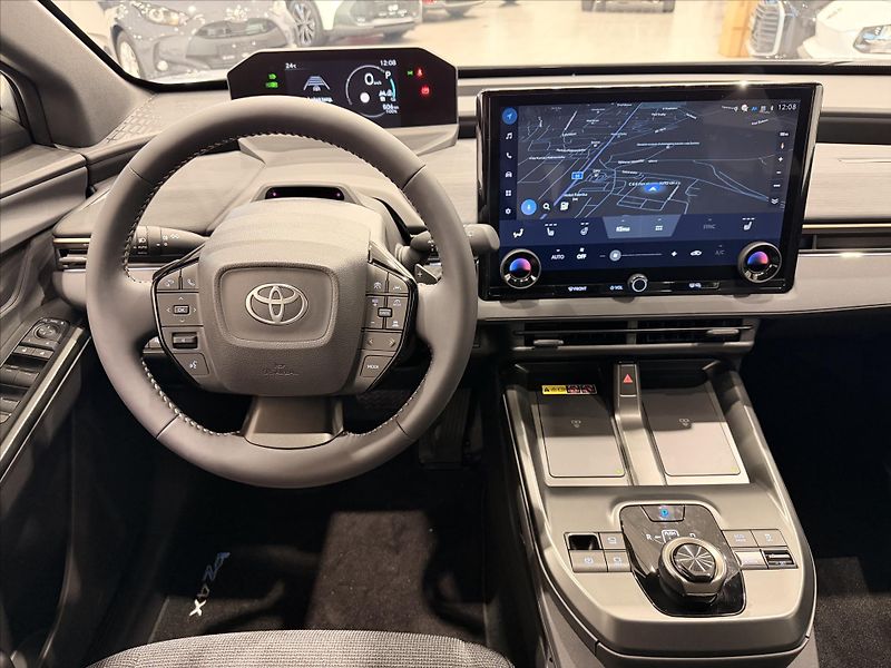Toyota bZ4X Touring  74,7 kWh (380k) 4X4 E - fotka 11 z 12