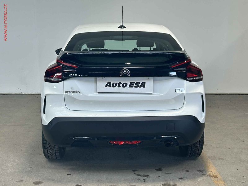 Citroën C4 (2022) 1.5 HDi, 2.maj,ČR, Feel, LED - fotka 5 z 18