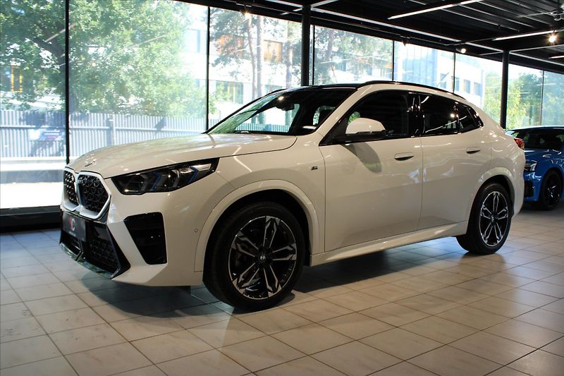 BMW X2 xDrive20d M Sport DAPlus/Pano/ - fotka 3 z 36