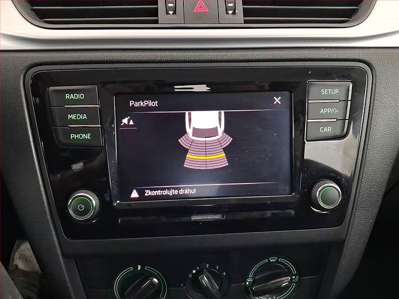 Škoda Rapid (2018) Spaceback 1.0 TSI - fotka 19 z 19