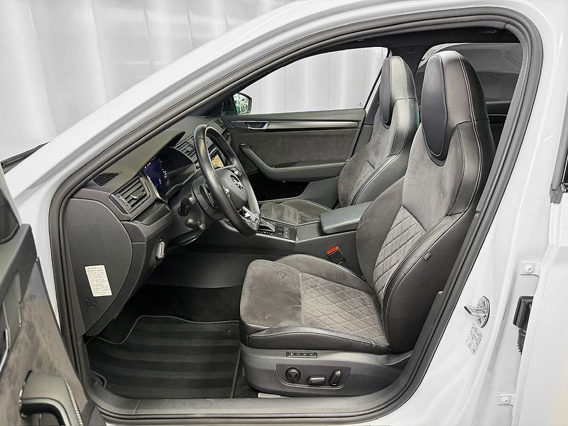 Škoda Superb 2.0TSI 206KW DSG 4X4 SPORTLINE - fotka 11 z 34