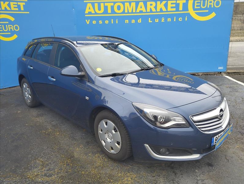 Opel Insignia 2,0 CDTi 88KW - fotka 3 z 17