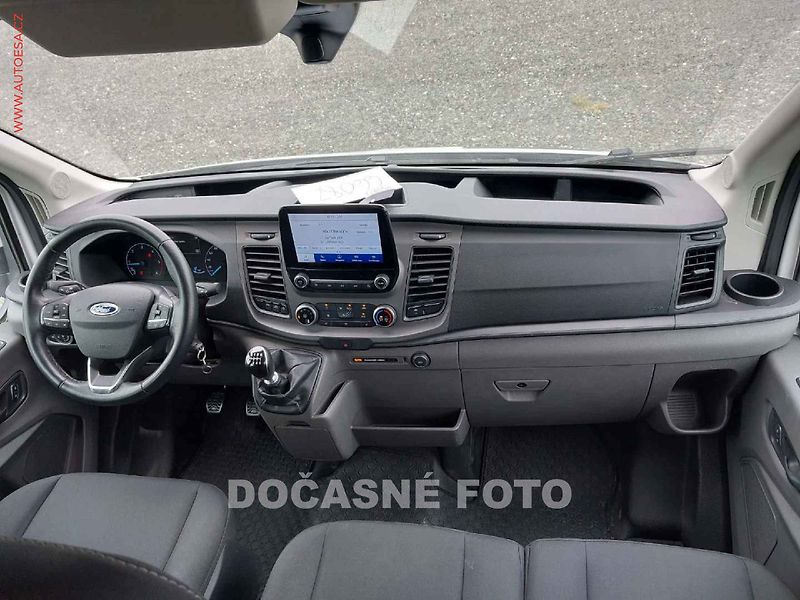 Ford Transit (2021) 2.0TDCi L3H2 6míst, Trend - fotka 9 z 15