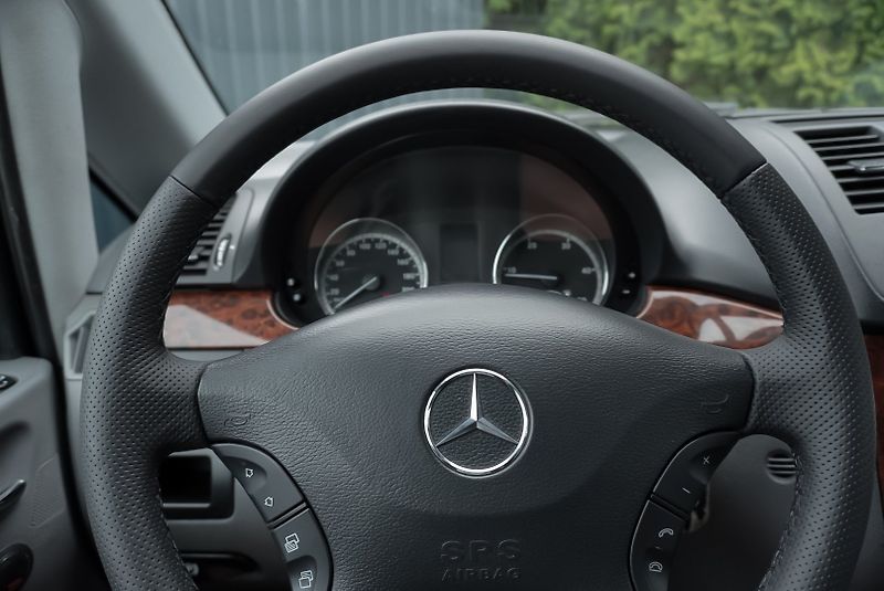 Mercedes-Benz Viano 220 cdi AMBIENTE - fotka 22 z 39