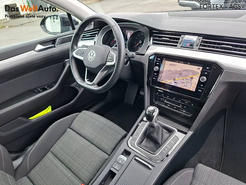 Volkswagen Passat (2022) Variant, 2.0 TDI,110kW,Busines - fotka 16 z 27